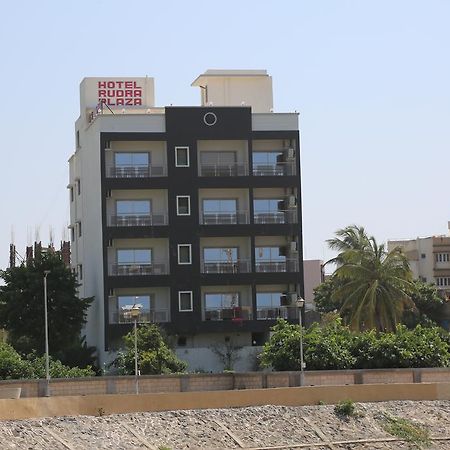 Hotel Rudra Plaza Dwārka Екстериор снимка